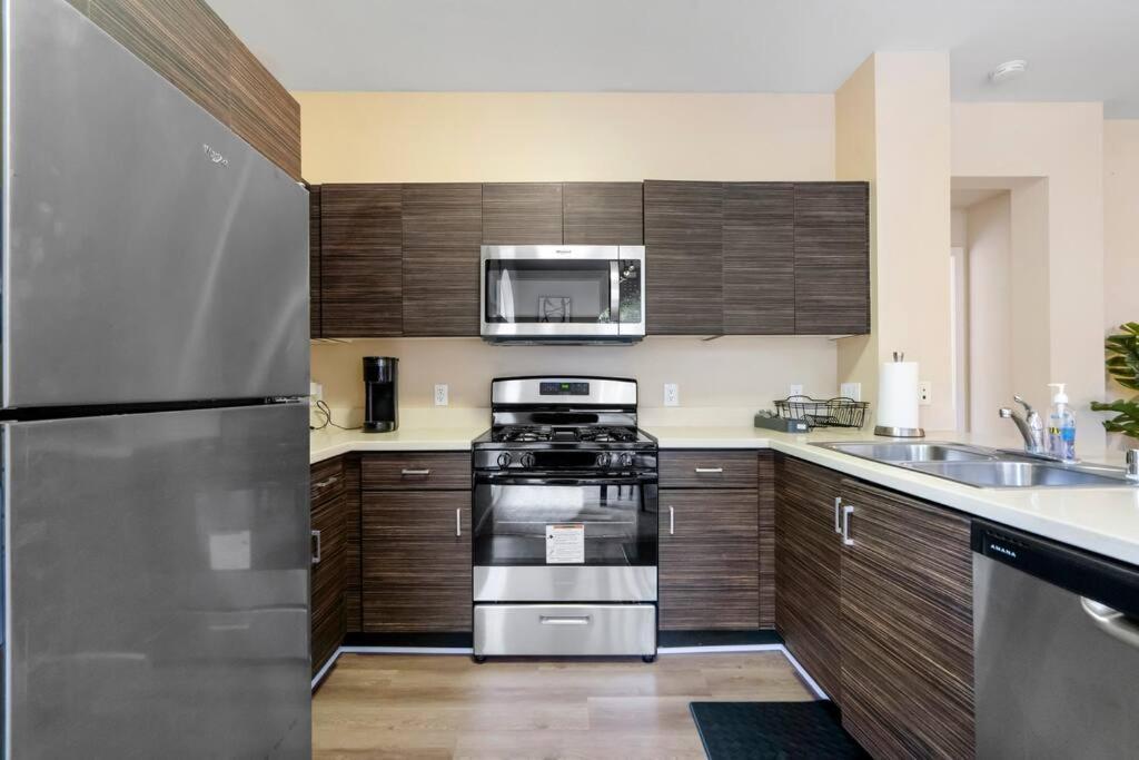 Lovely & Coxy 2Br/2Ba! 5Min To Disney! Apartment Anaheim Bagian luar foto